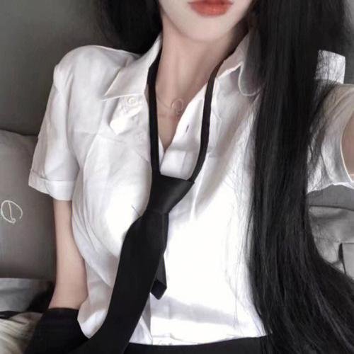 暴风少年之三大家族